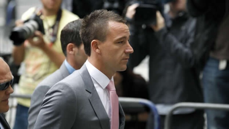 John Terry a su llegada a la corte