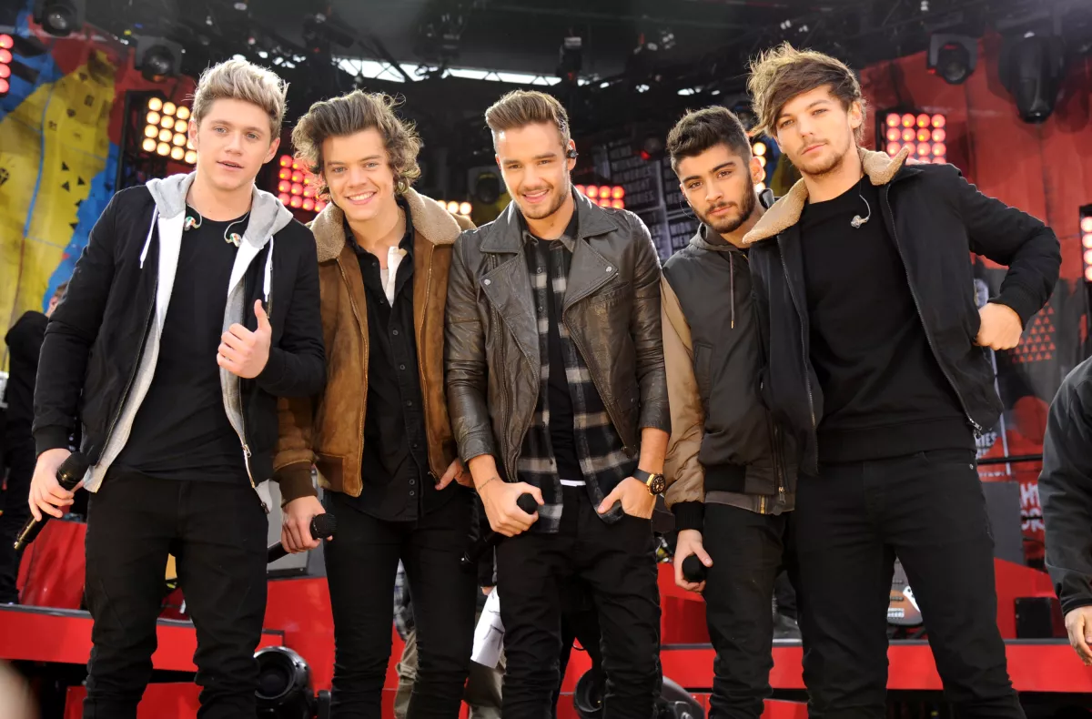 One Direction Performs On ABC's "Good Morning America"