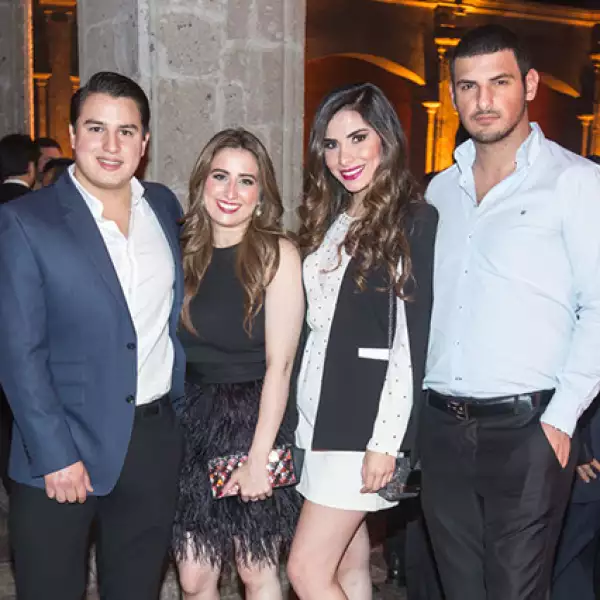 Humberto Murguía,Melissa Lozano,Regina Murguía,Jesus Guzmán