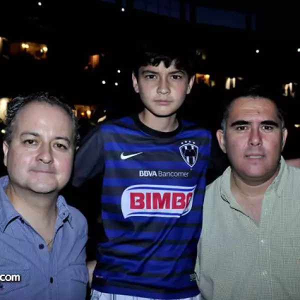 Juan y Emilio Santillán y Javier González