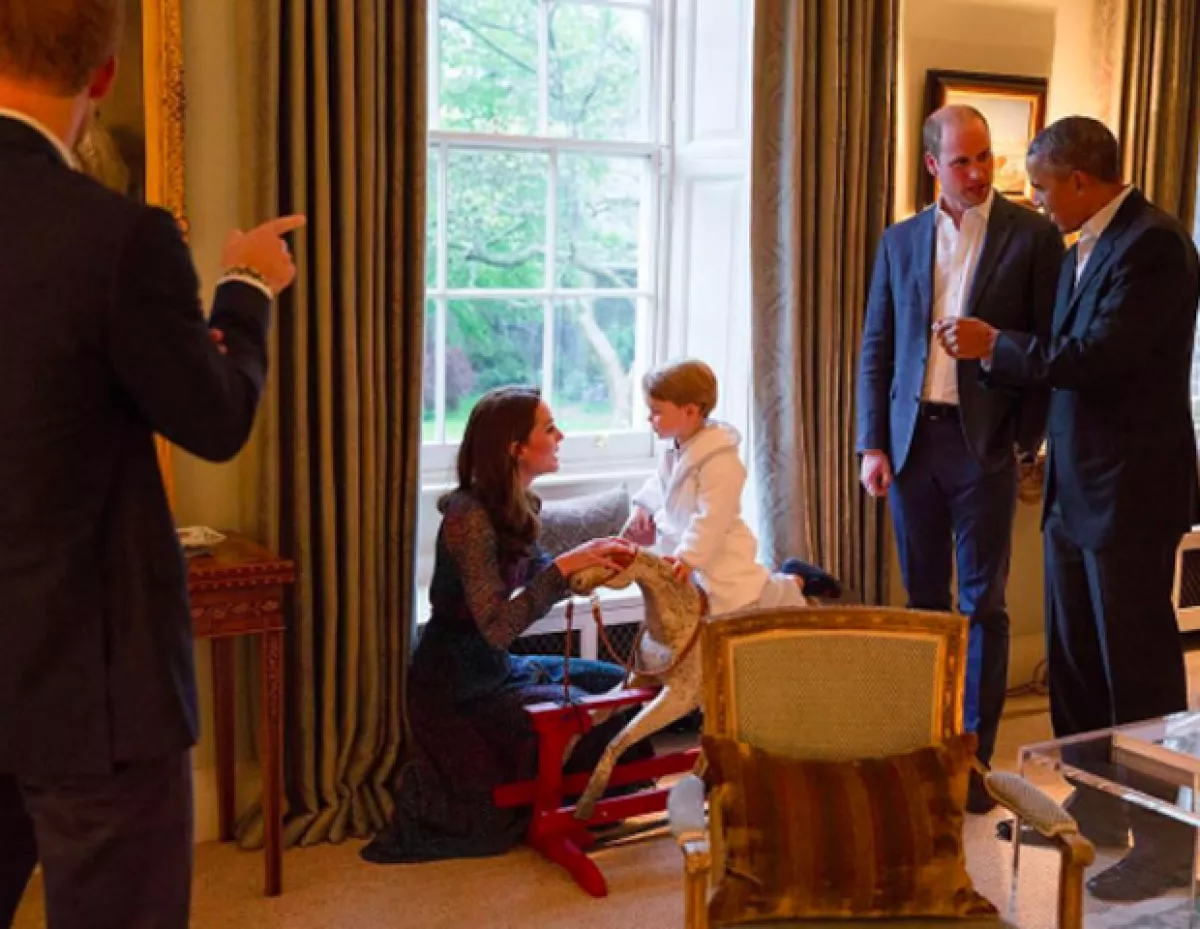 Kate, William y los Obama estaban fascinados con el pequeño de dos años de edad.
