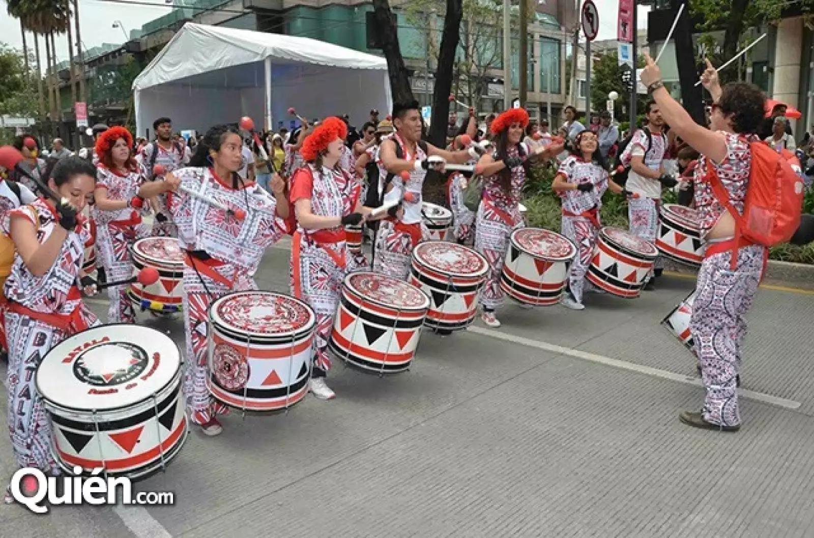 Un grupo de Batala México.