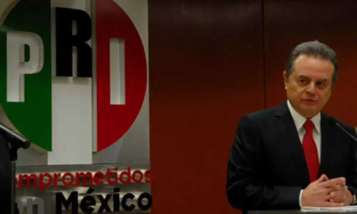 El presidente del PRI, Pedro Joaquín Coldwell, dijo que su partido apoya la iniciativa pero con cambios. (Foto: Notimex)