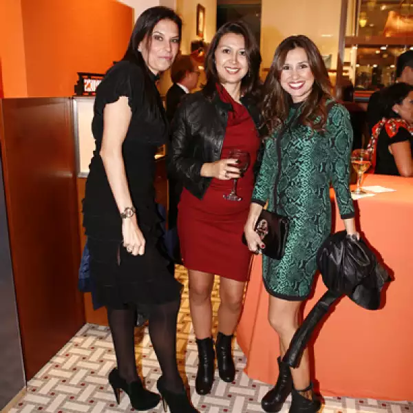 Carolina Arana,Norma Paredes,Janet Murga