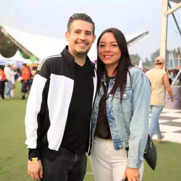 Rodrigo López Saldaña y Tania Camarillo 