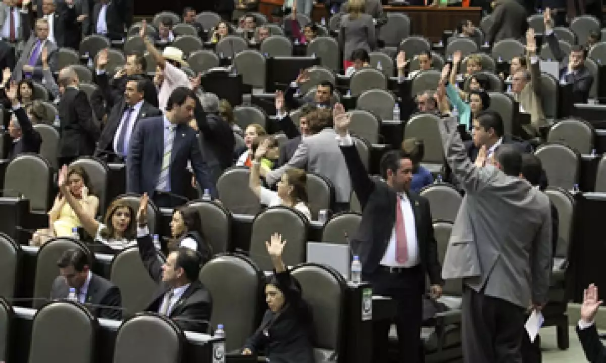 En lo general, la minuta fue aprobada por 409 votos a favor, 32 en contra y dos abstenciones. (Foto: Notimex)
