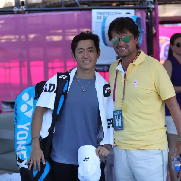 Inicia con éxito el abierto de tenis Los Cabos