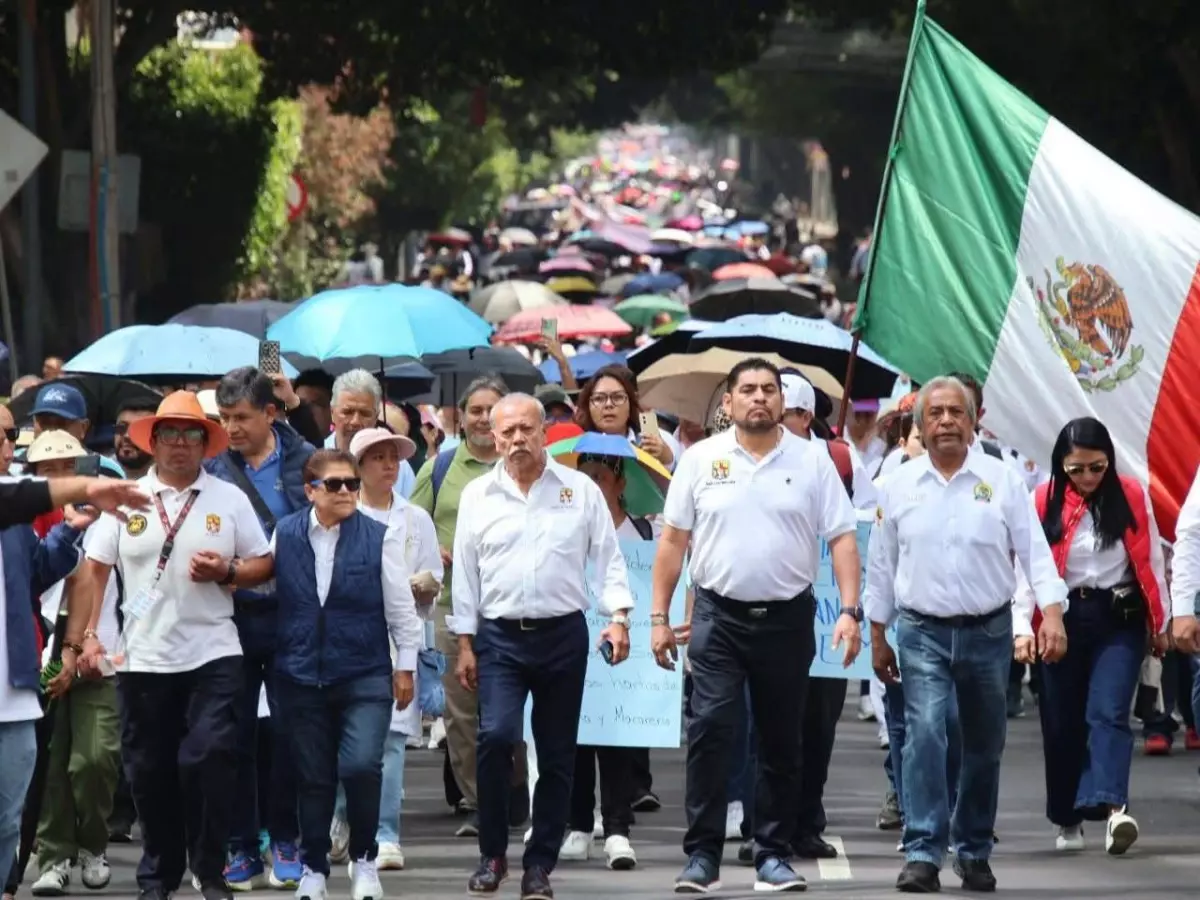 Marcha de trabajadores de IMSS Bienestar