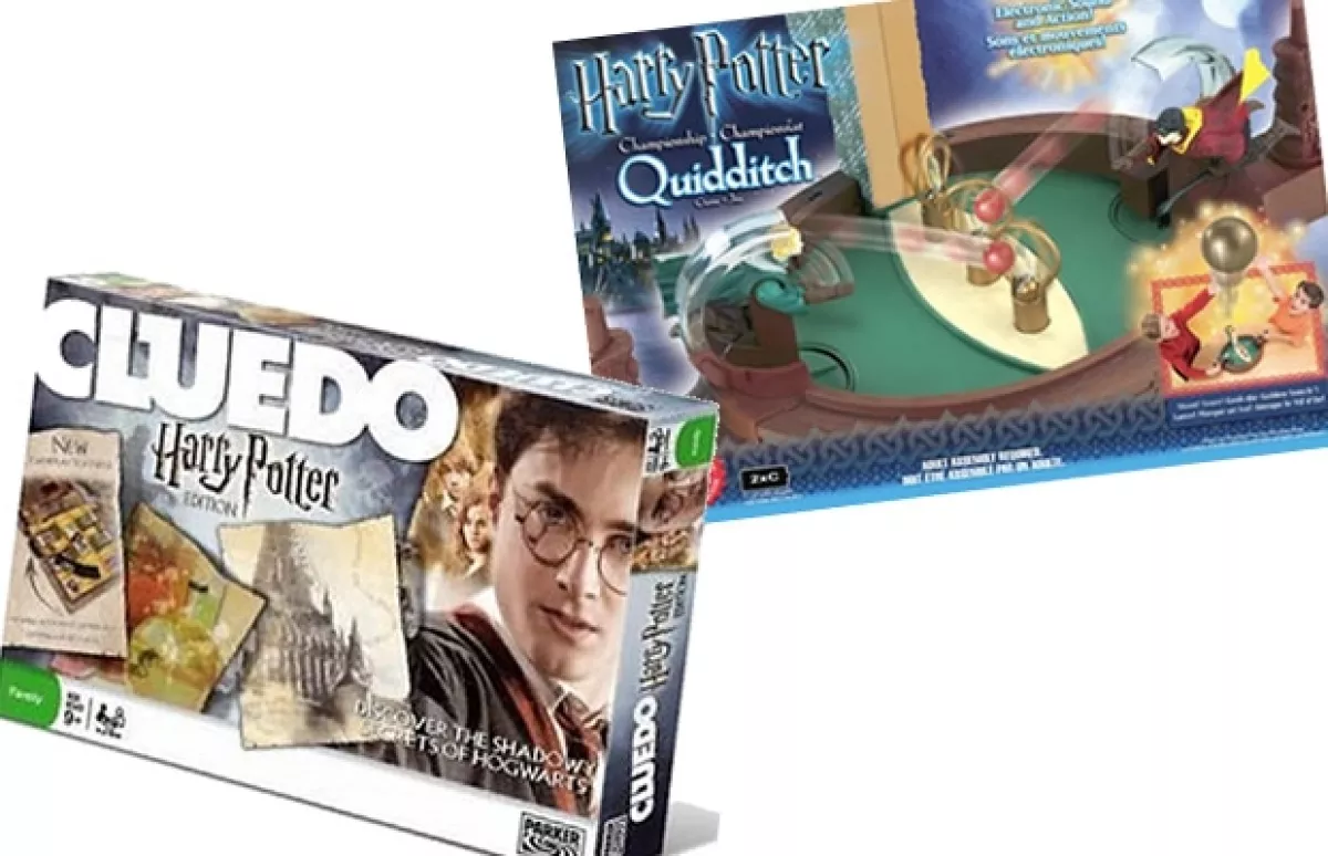Hay muchos juegos de mesa de diferentes marcas.