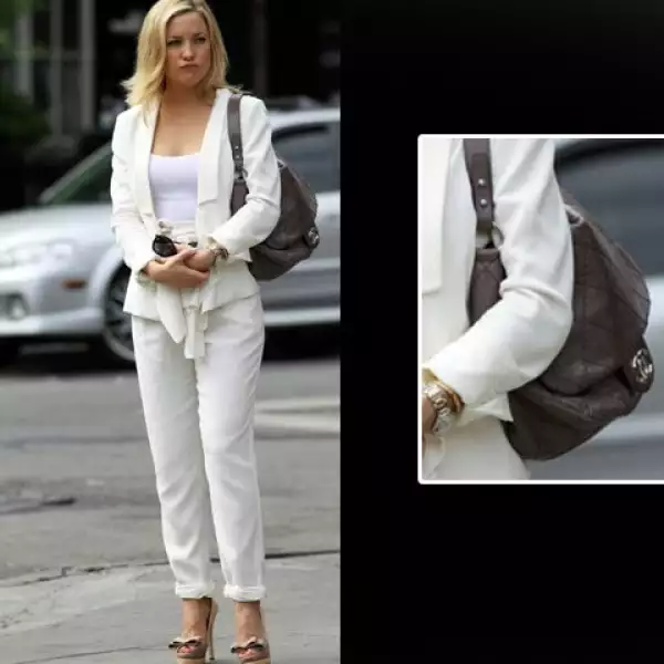 La guapa actriz Kate Hudson con su bolsa de la prestigiada firma durante una de las escenas de la película Something Borrowed.