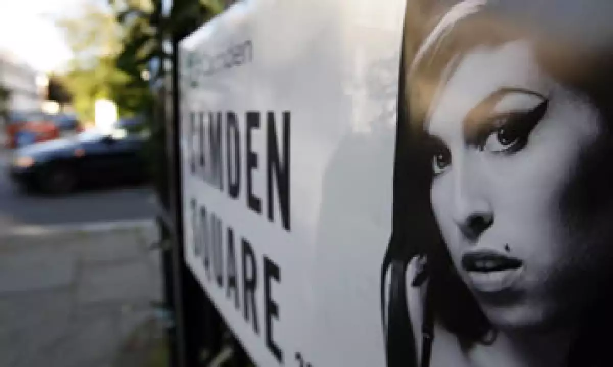 Su canción más conocida, Rehab, hacía referencia a su lucha por librarse de las drogas. (Foto: AP)