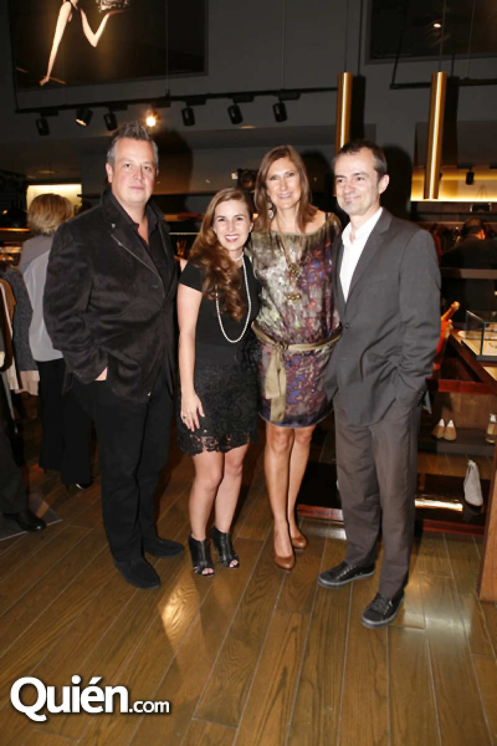 José Domingo Pérez Aristi,María Corzo,Ana Laura Llerena,Ramón Jofresa