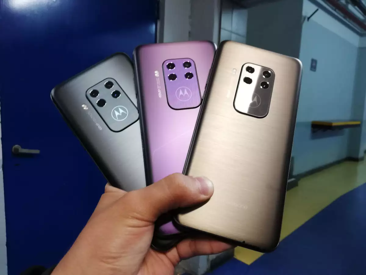 MOTOROLA2.jpg