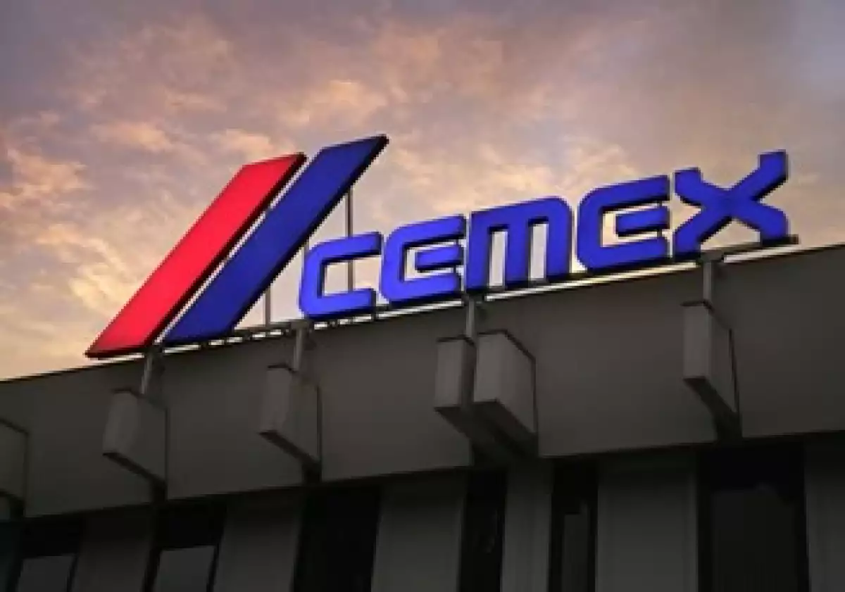 Cemex dijo que los fondos para respaldar la oferta provienen de una emisión pública de obligaciones convertibles que hizo en marzo. (Foto: Cortesía Cemex)