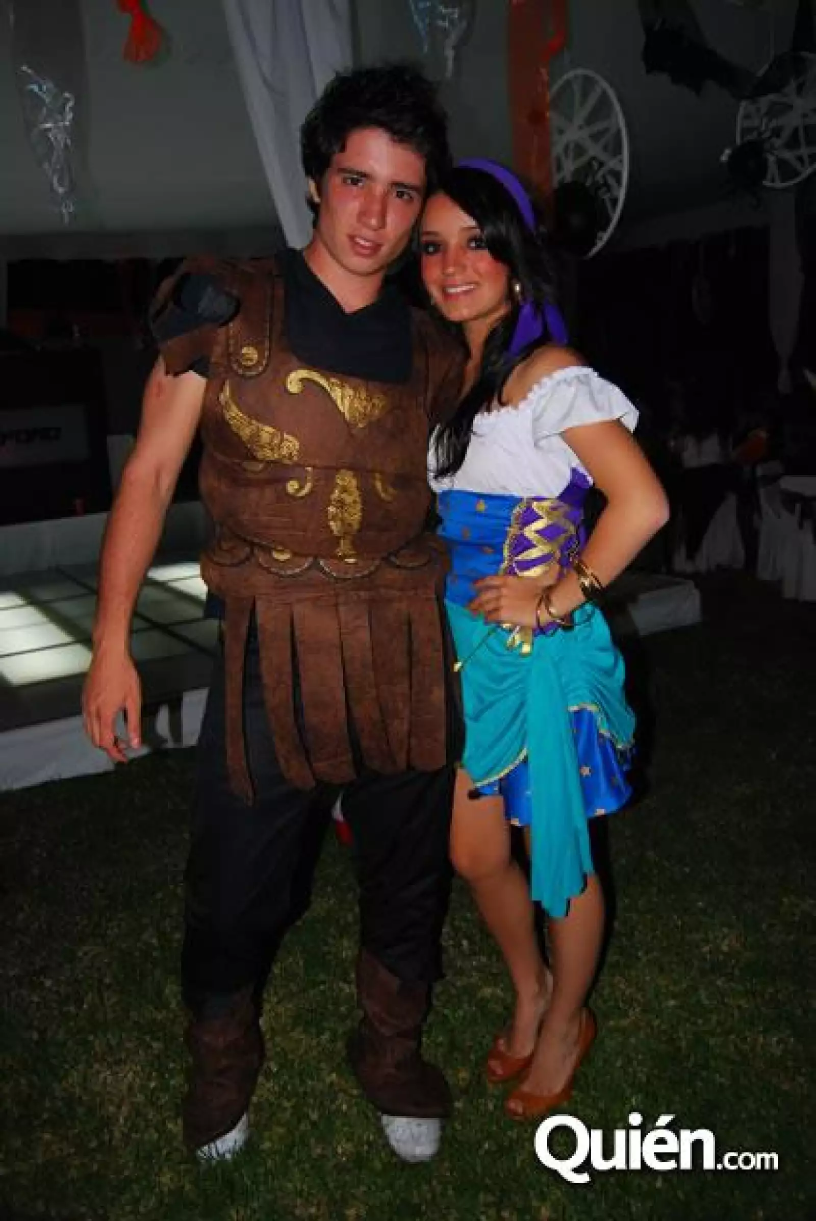 Fiesta de disfraces de parejas