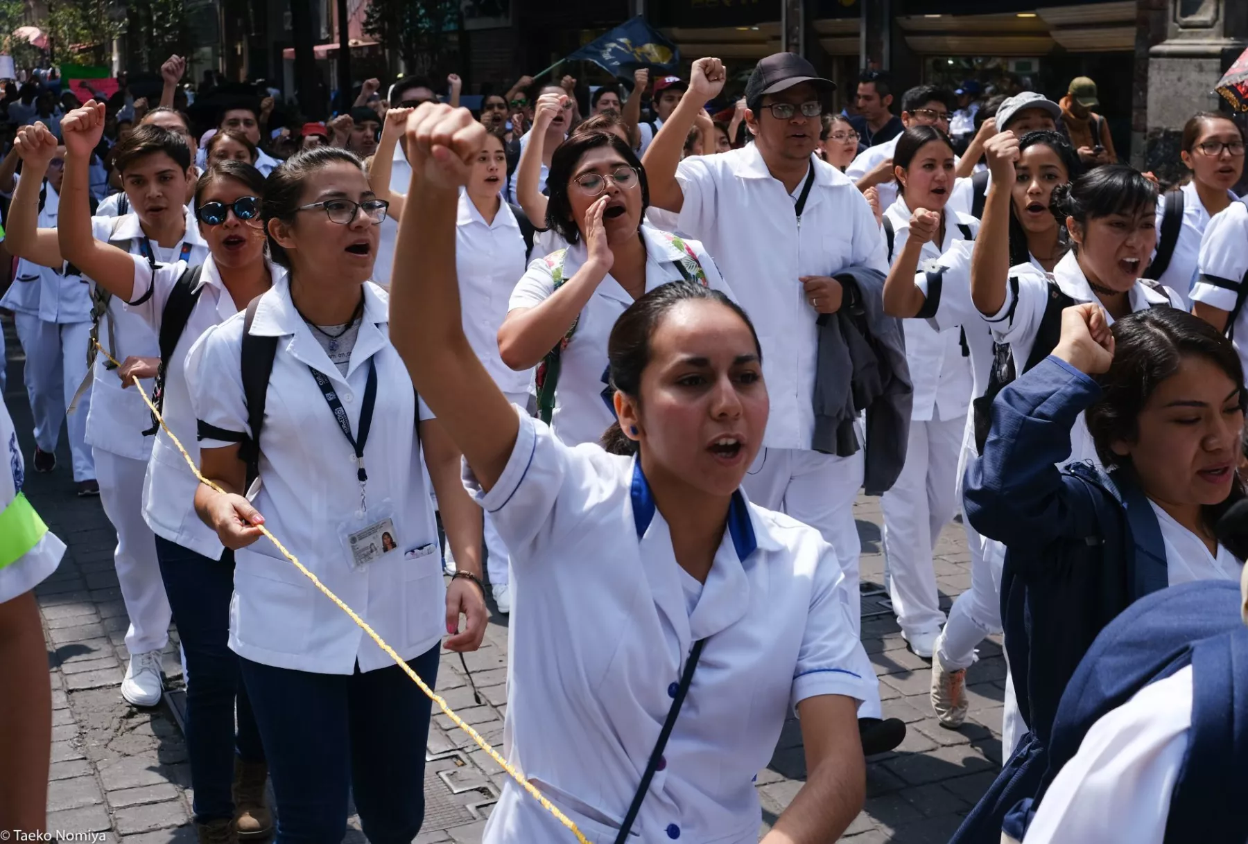 Médicos residentes
