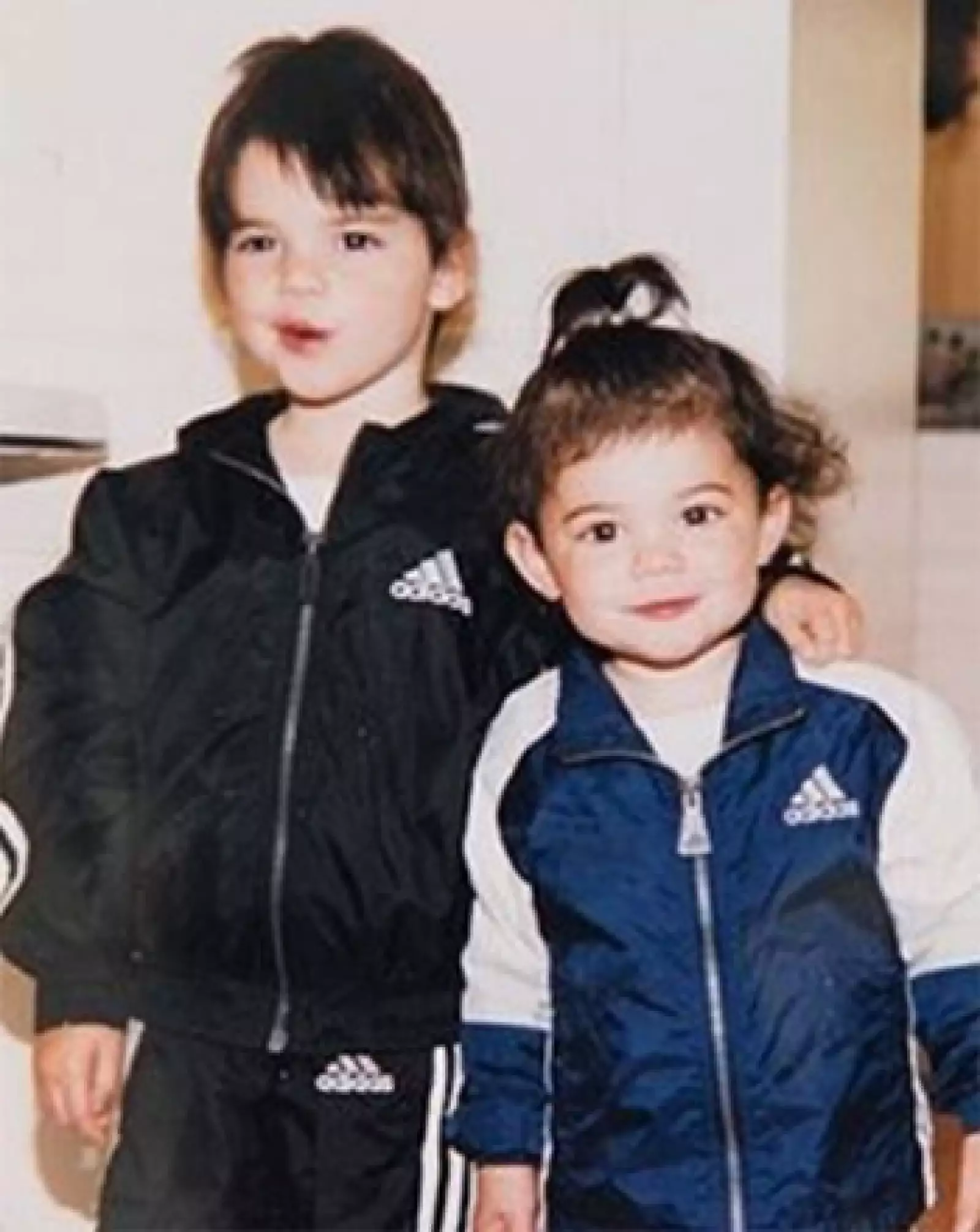Kendall y Kylie Jenner de niñas