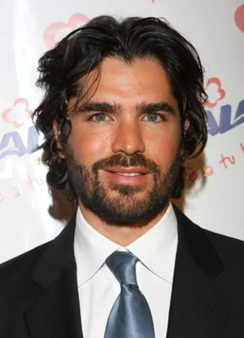 El actor desea cambiar la imagen que tienen con la cinta ‘Bella’.