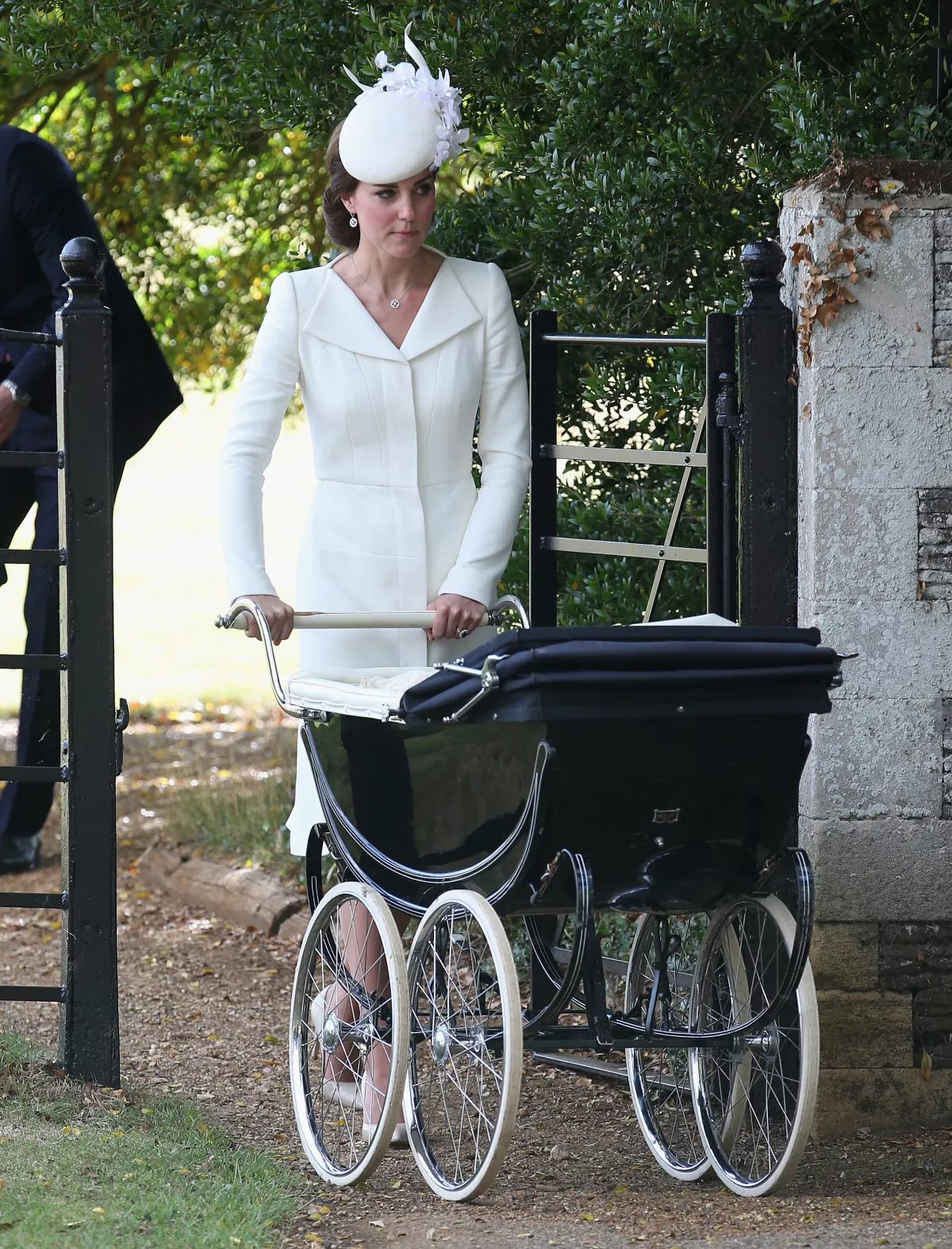 Look que usó Kate Middleton durante el bautizo de la princesa Charlotte
