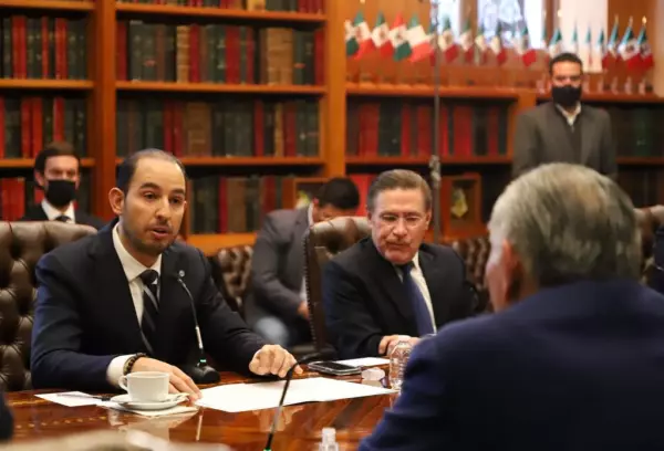 Reunión de panistas con titular de Segob