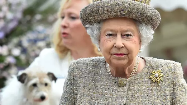 reina-isabel-ii