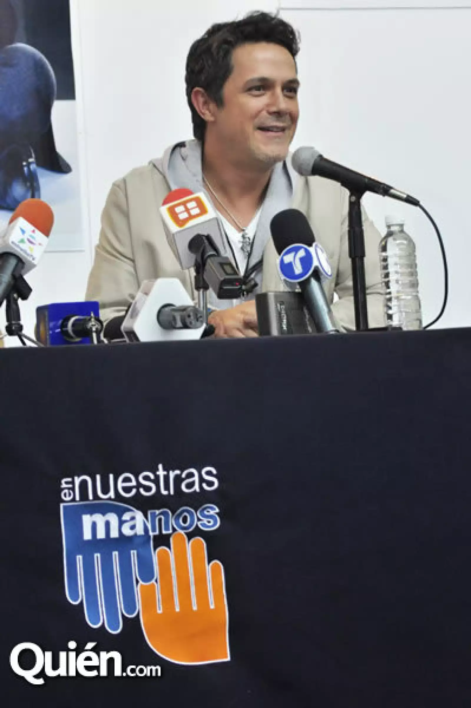 Alejandro Sanz en Nuestras Manos en el CAI Monterrey