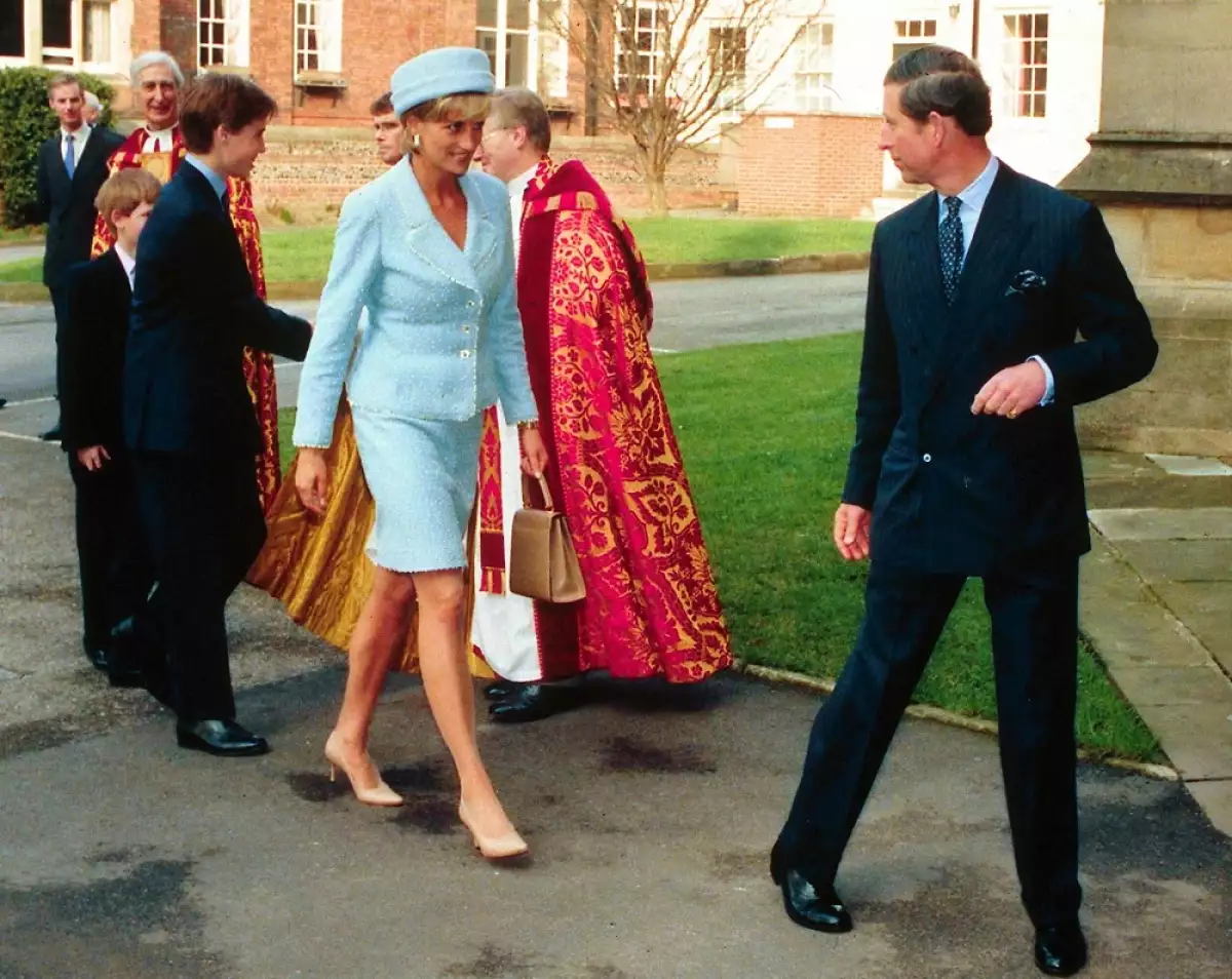 Princesa Diana y el príncipe Carlos