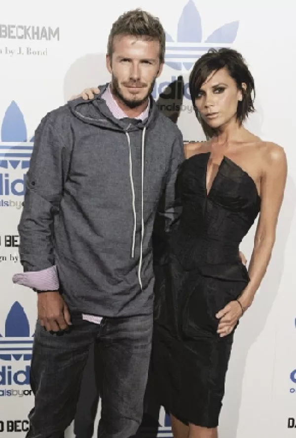 La modelo y diseñadora de ropa reafirmó que los rumores sobre la supuesta infidelidad de su pareja son absurdos, dijo que estos no afectarán su matrimonio y agregó que su relación no es una mentira.