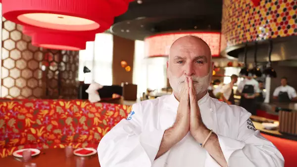 Chef José Andrés ayuda a afectados por huracán Otis