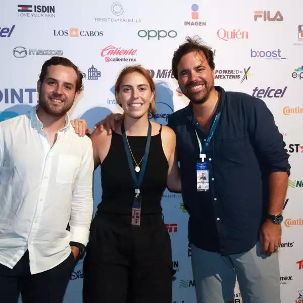 Lalo Cristobal , Jimena Vazquez y Álvaro García de Vinuesa 