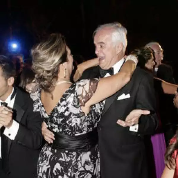 Pedro Azpe, Virginia Azpe