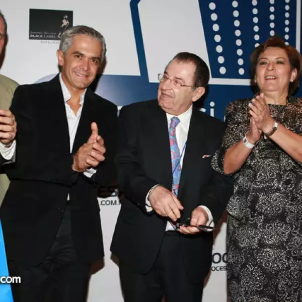 Miguel Ángel Mancera, Leopoldo Hirson junto a Isabel Miranda de Wallace.