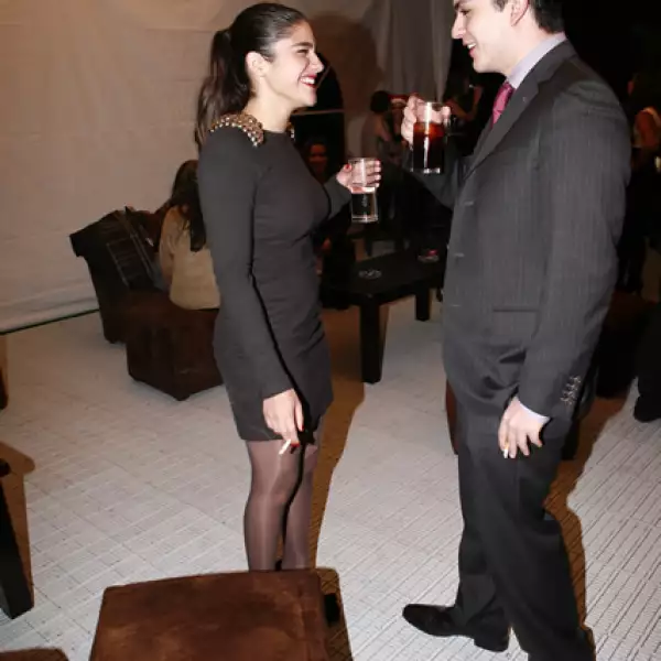 Michelle Abdul,Jesús González