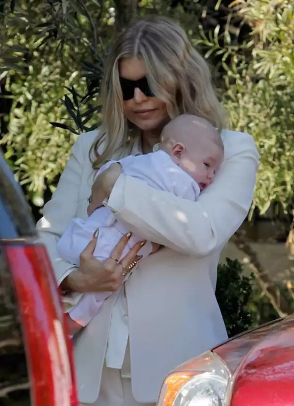 La cantante y su esposo tuvieron todo el tiempo a sus hijos en sus brazos.