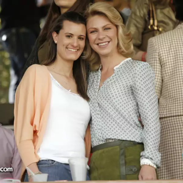 Isabel Orozpe,Olga Carlota