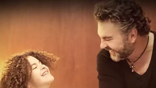 Manuel Mijares y Lucero Mijares Hogaza