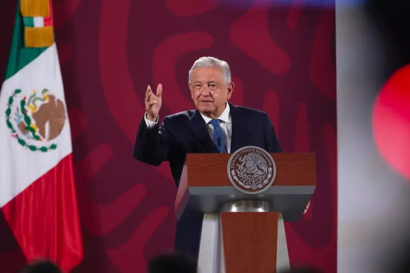 AMLo.confe.0905.jpeg