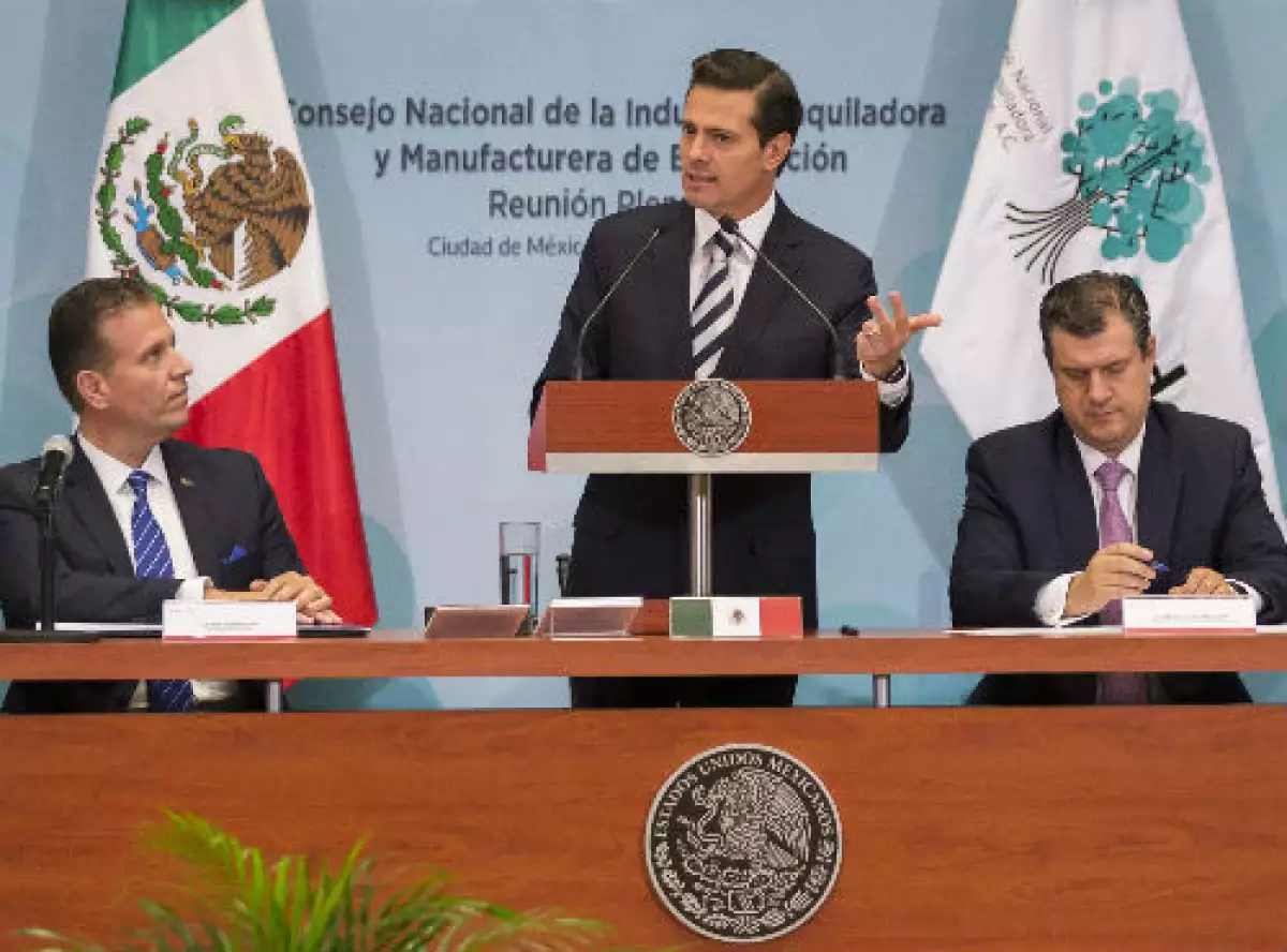 Enrique Pe�a Nieto y la dirigencia de Index