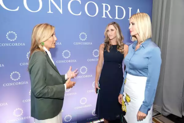 Pezones de Ivanka Trump 2.jpg