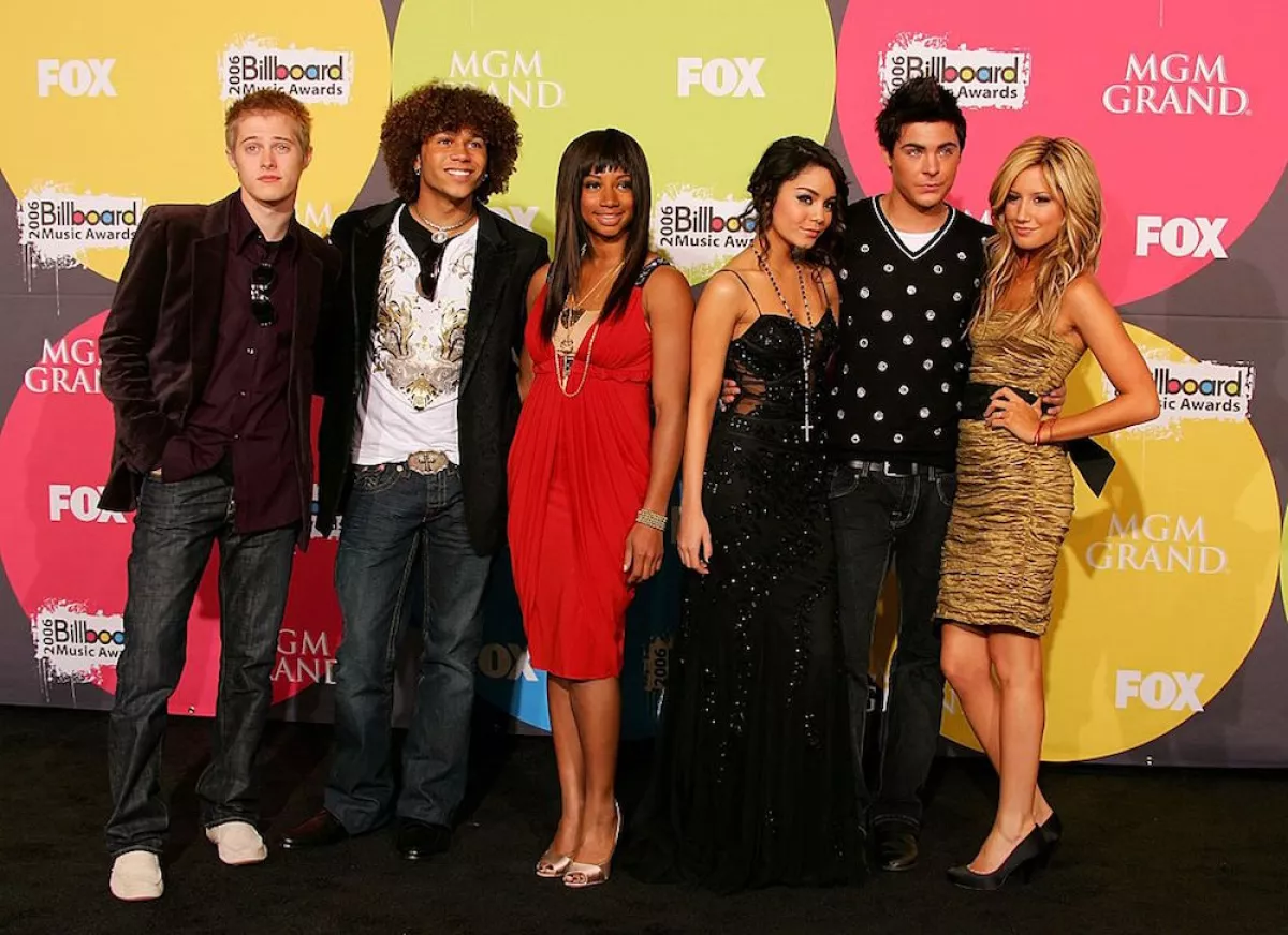 2006 Billboard Music Awards - Press Room