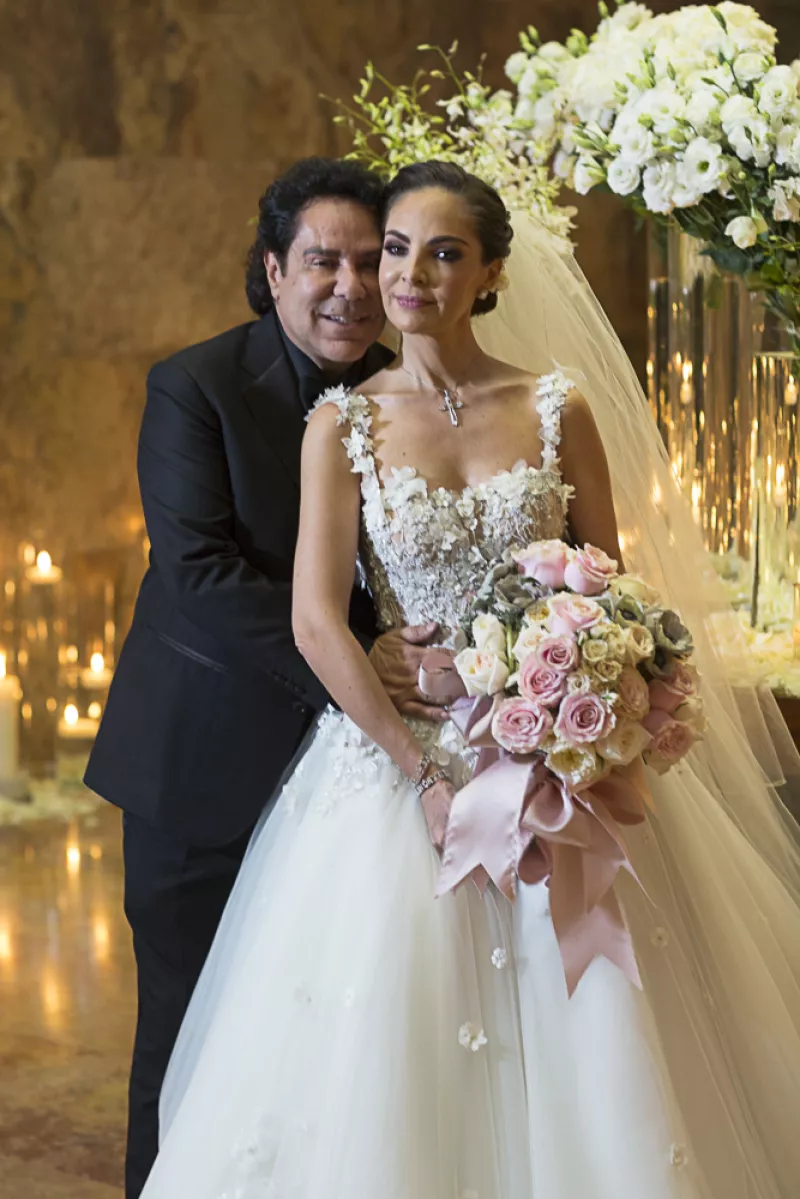 Ernesto Valentín Girón, Paulina Abascal