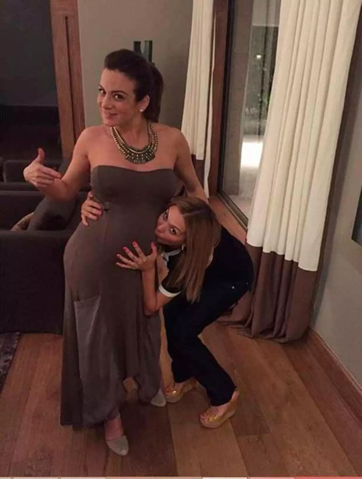 Florencia de Saracho será la madrina del bebé de Silvia Navarro, según anunció ella misma a través de sus redes sociales.