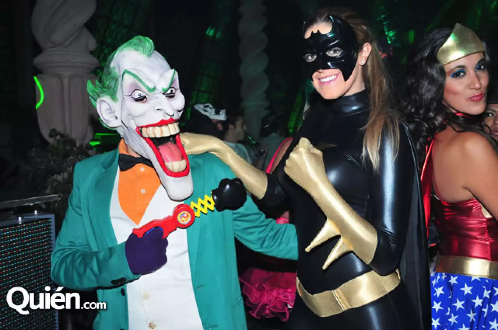 Álvaro Montaño,Natalia Alcocer