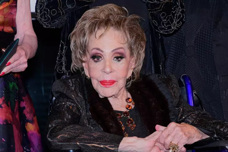 silvia-pinal (2).jpg