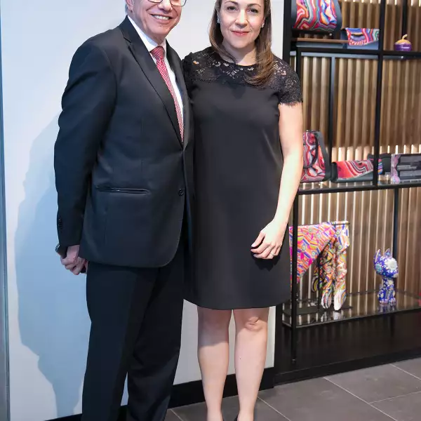 Lanzamiento de las argollas matrimoniales de Pineda Covalín