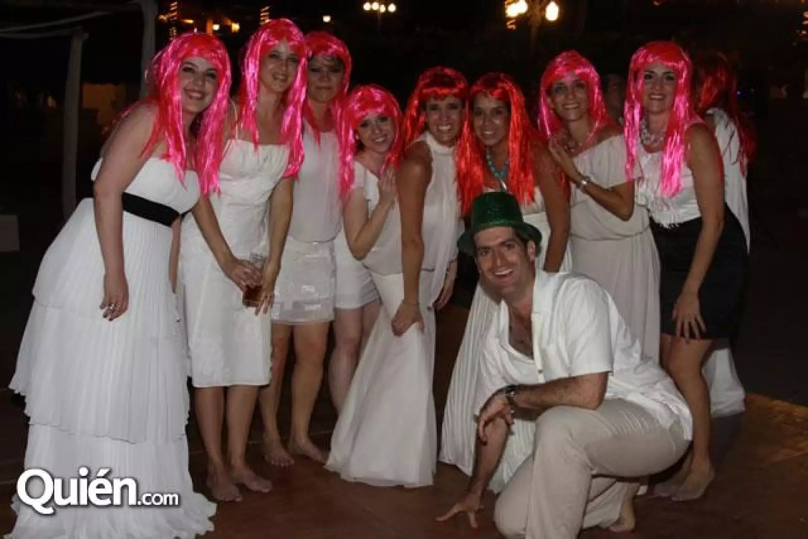 Machangeles Pablos,Vanessa Cortes,Angelica Rodriguez,Rossana Pablos,Poly Renteria,Luly Tostado,Monica Obregon,Zein Briseño y Fernando Cuesta