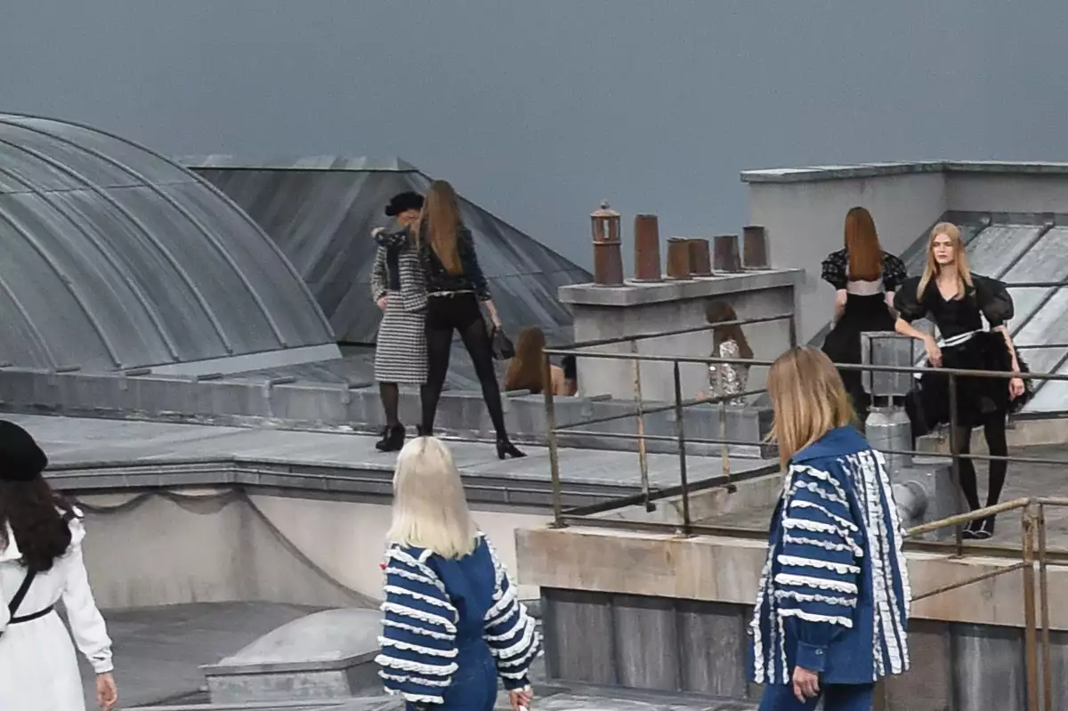 Chanel : Runway - Paris Fashion Week - Womenswear Spring Summer 2020