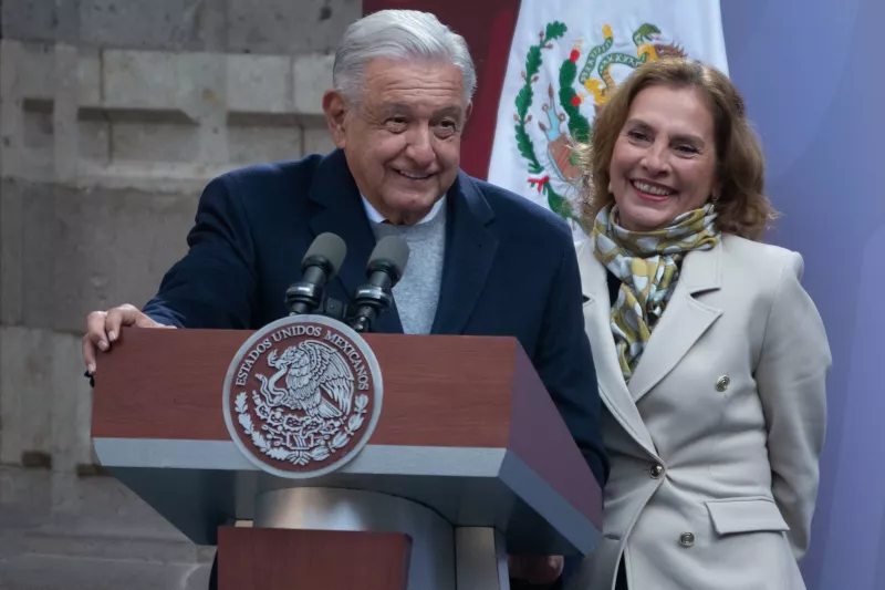Beatriz Gutiérrez Müller presentará su libro Feminismo silencioso junto a AMLO en Zócalo