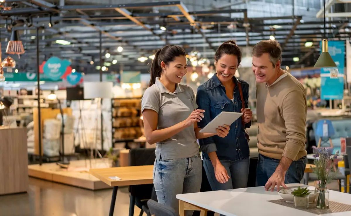 ¿Falta de clientes en el negocio? Pon manos a la obra y no te detengas