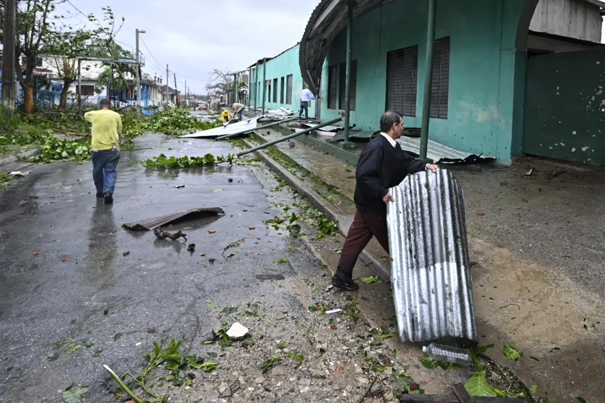 huracan-ian-toca-tierra-cuba